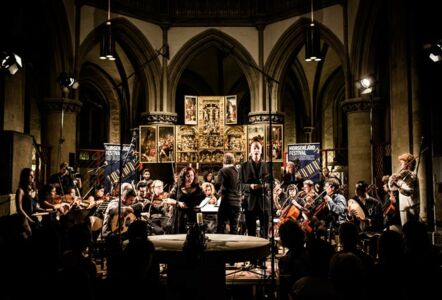 Eröffnungskonzert Morgenland Chamber Orchestra, Syrian Expal Philharmonic Orchestra, Dima Orsho & Kai Wessel © Andy Spyra