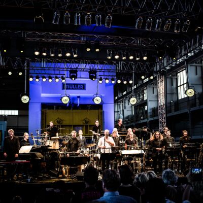 NDR Bigband, Kinan Azmeh & Wolf Kerschek © Andy Spyra