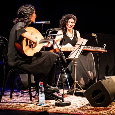 Yasamin Shahhosseini & Maya Youssef © Andy Spyra